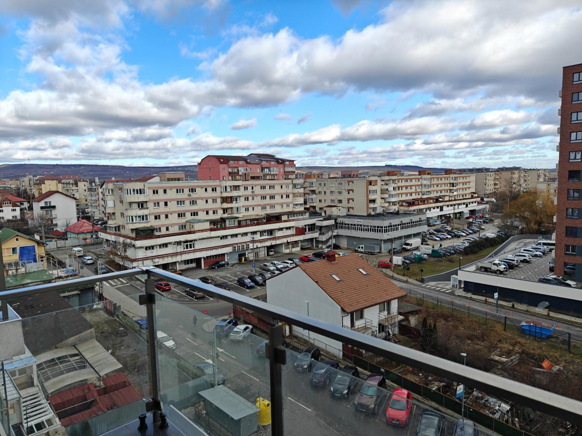 Park Near Iulius Mall, Wi-fi, Walk-in Showe *